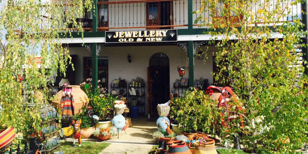 Verandah and garden entry to Margot Rees Antiques jewellery store, Tenterfield