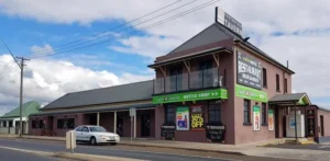 The Tenterfield Tavern on the New England Highway